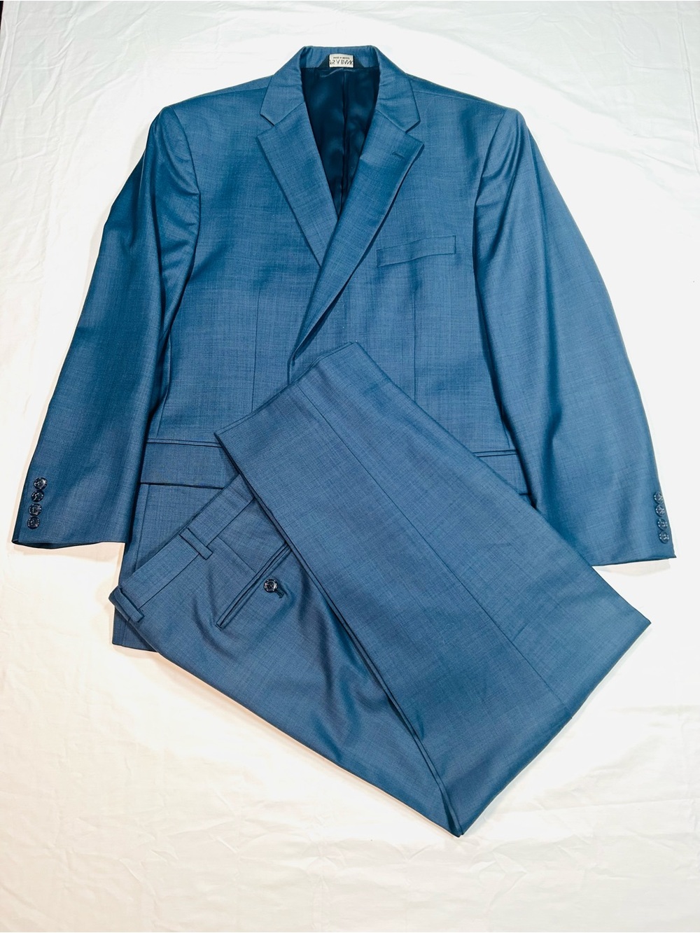 JoS A. Bank Men’s 100% Wool Blue Suit Travelers Collection